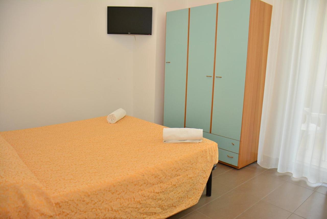 Hotel Marisa Riccione Exterior foto